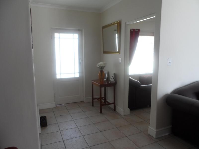 To Let 3 Bedroom Property for Rent in Zevenzicht Western Cape